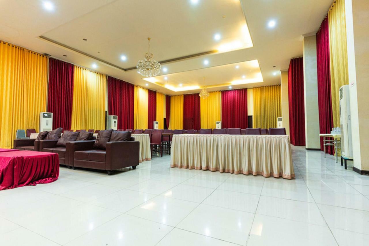 Agraha Andalas Hotel Makasar Exteriér fotografie